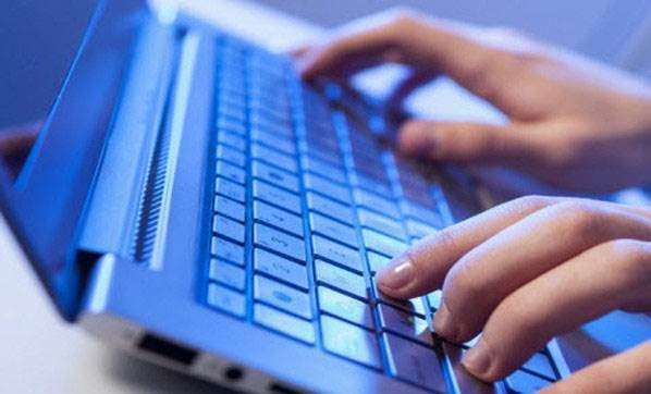 Başbakan’dan internetteki yavaşlıkla ilgili açıklama