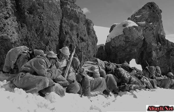 KAFKAS CEPHESİNDE KADER ÂNI : SARIKAMIŞ HAREKÂTI VE SONUÇLARI