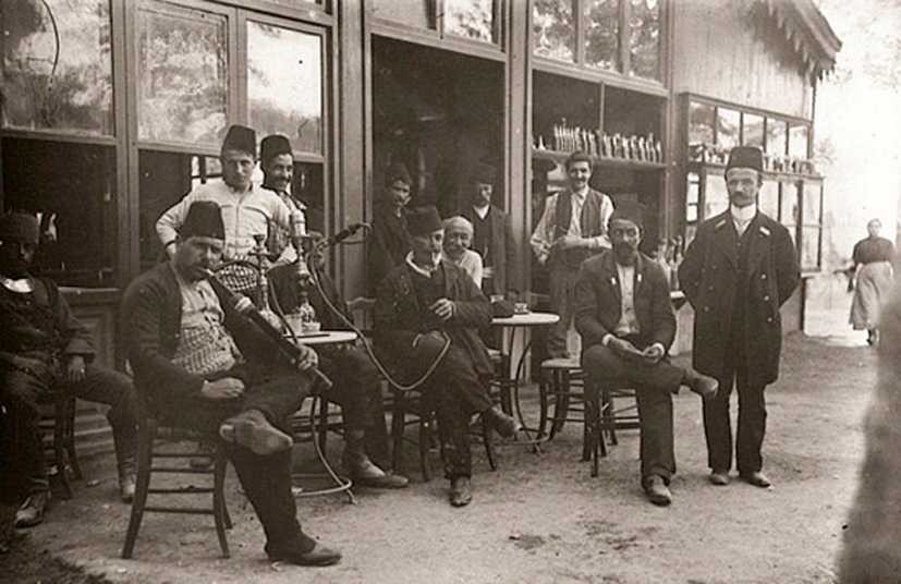 Bir Osmanlı Kahvehanesinin “Portresi”