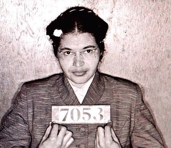 Rosa Parks ayağa kalkmayı reddetti ve ülkeyi ayağa kaldırdı