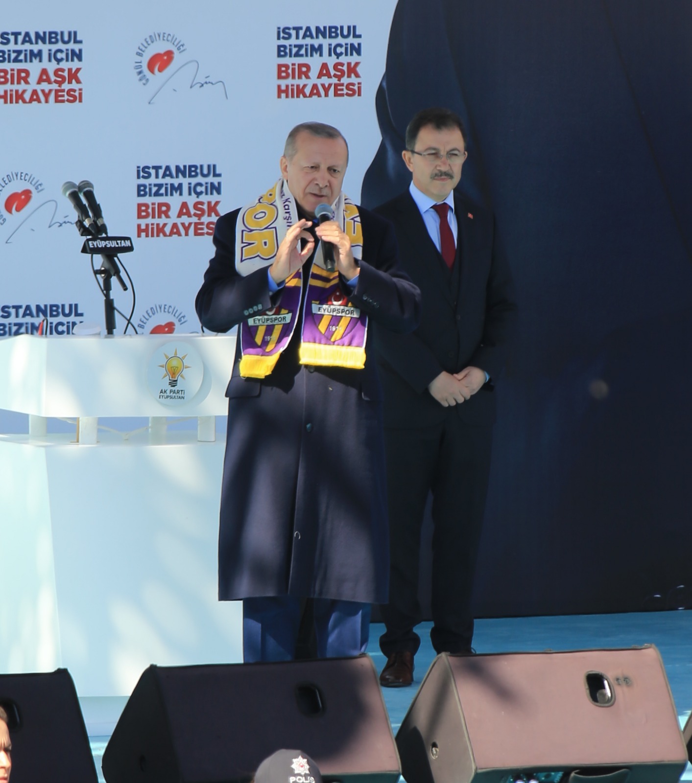 CUMHURBAŞKANI ERDOĞAN: “EYÜPSULTAN’DA TAPU SORUNUNUN ÇÖZÜLMESİ İÇİN TALİMAT VERDİM”