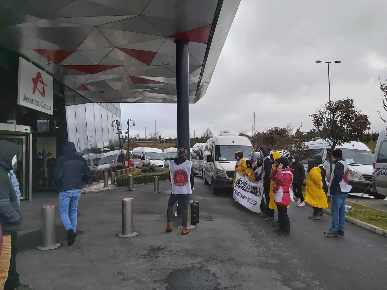 Migros işçileri ayaklandı