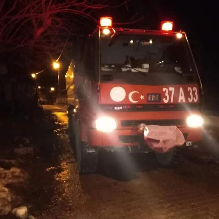 Cide,de iki ev küle döndü.