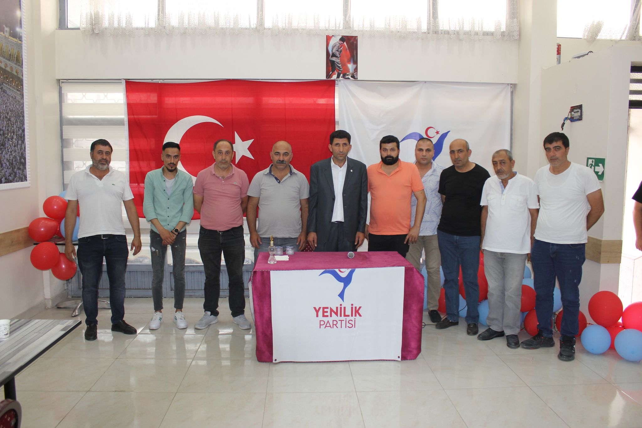 SULTANGAZİDE YENİLİK PARTİSİ KONGRESİNİ YAPTI