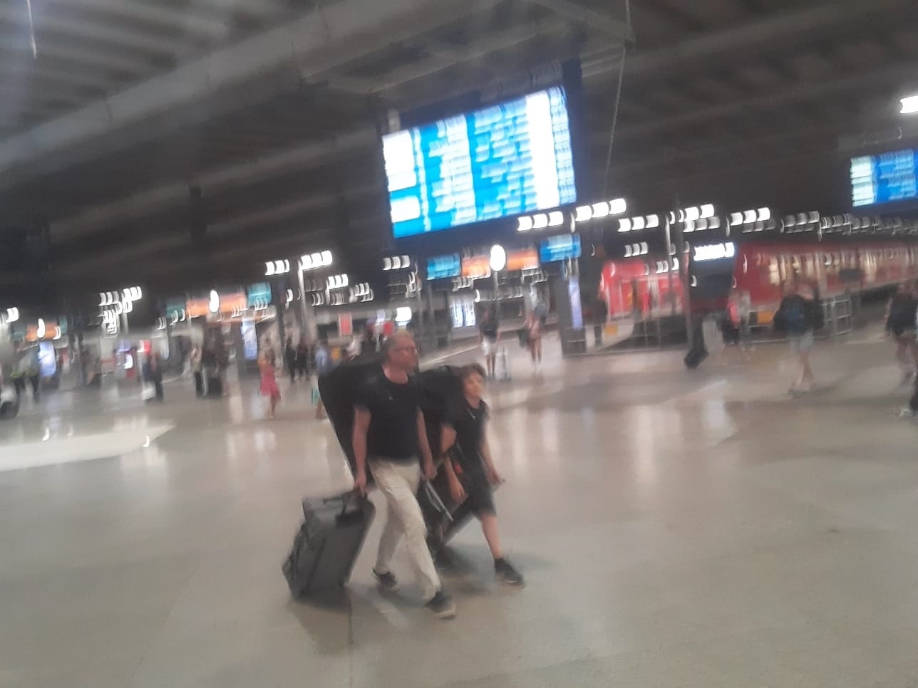 ALMANYA RÜŞVET SKANDALI İLE SARSILIYOR: