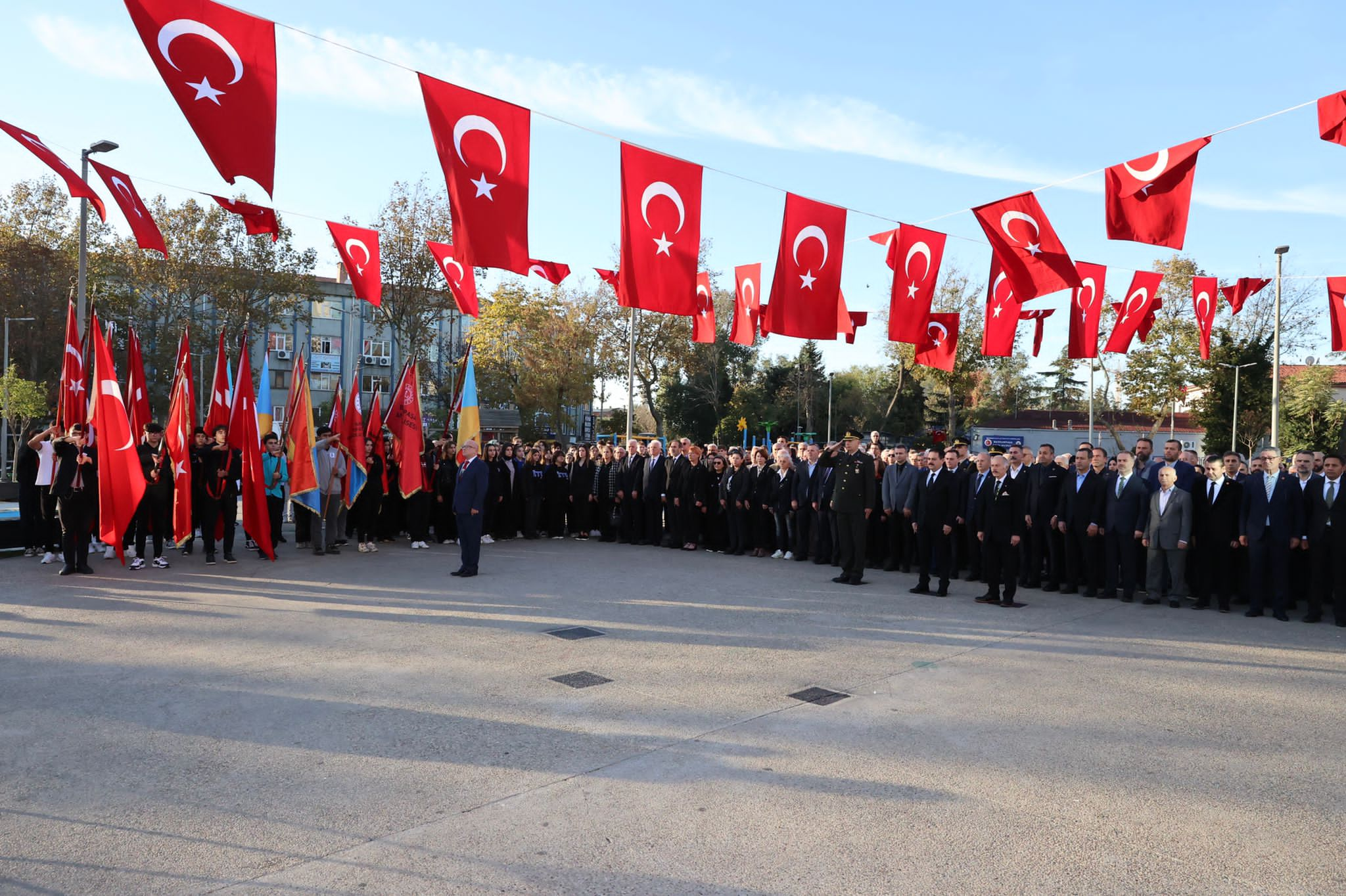 Atatürk, Bayrampaşa’da törenle anıldı