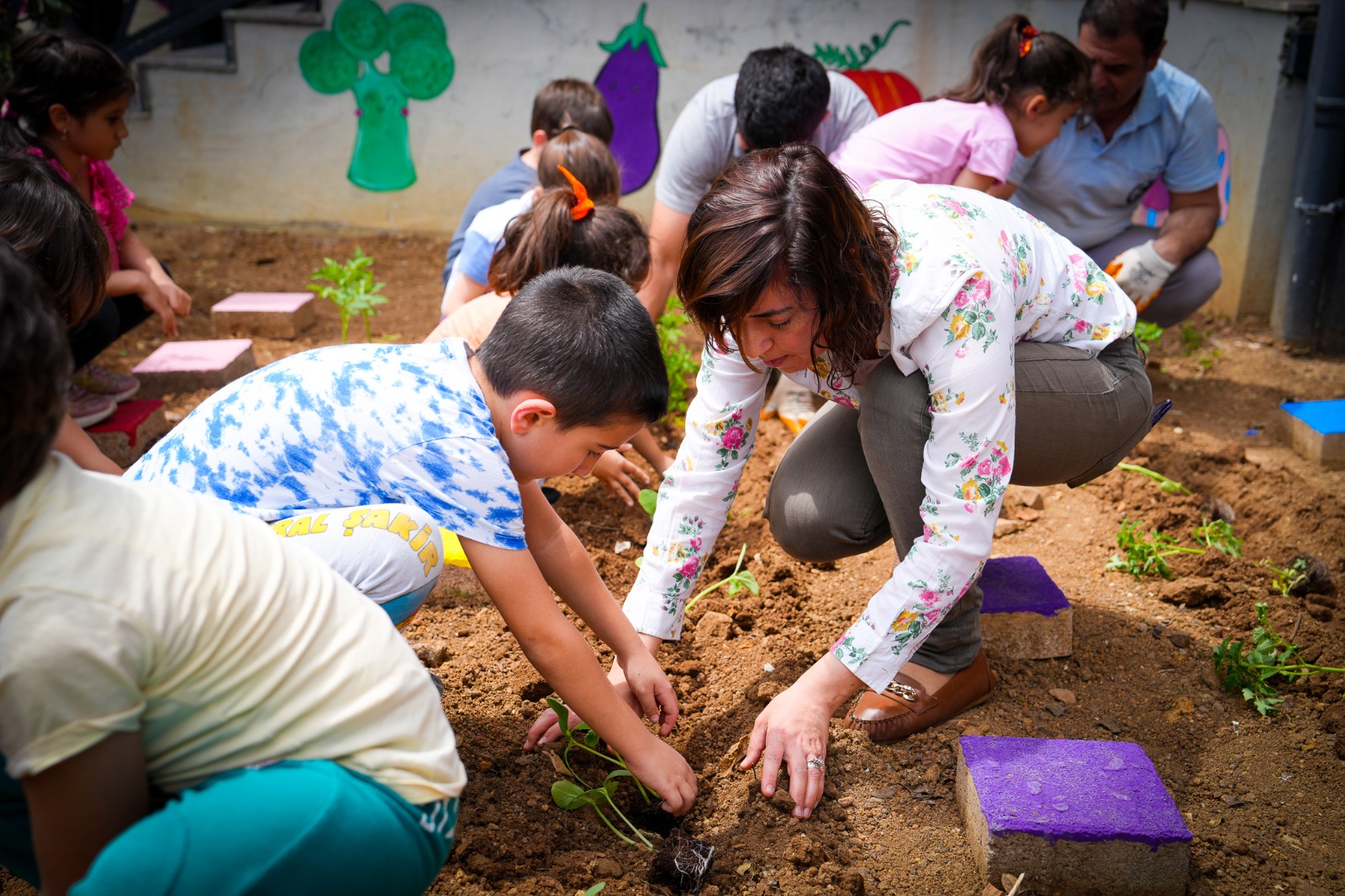 Kartallı Minikler Toprakla Buluştu