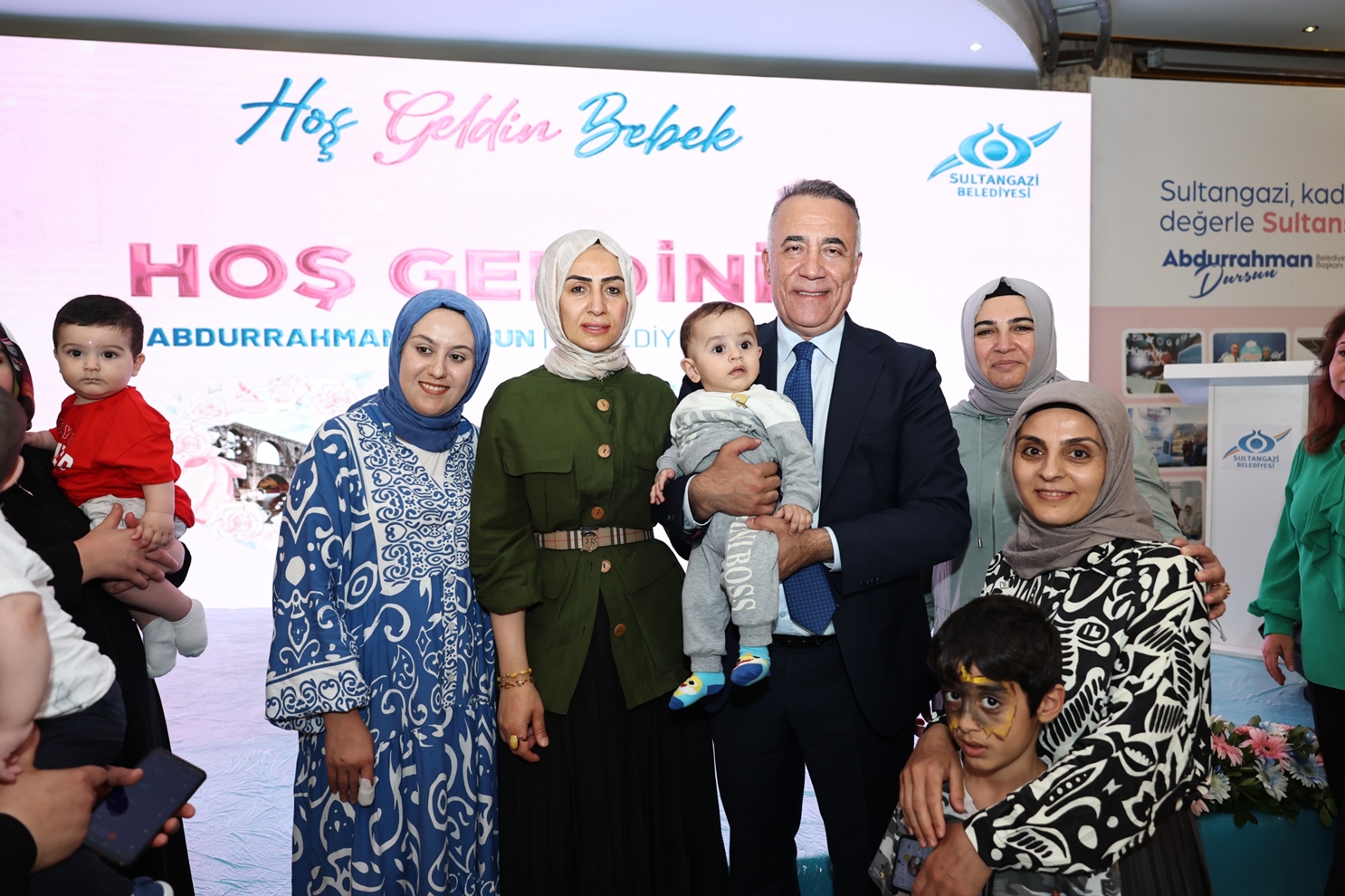 Annelerin Gönüllerine Dokunan Program: Hoş Geldin Bebek