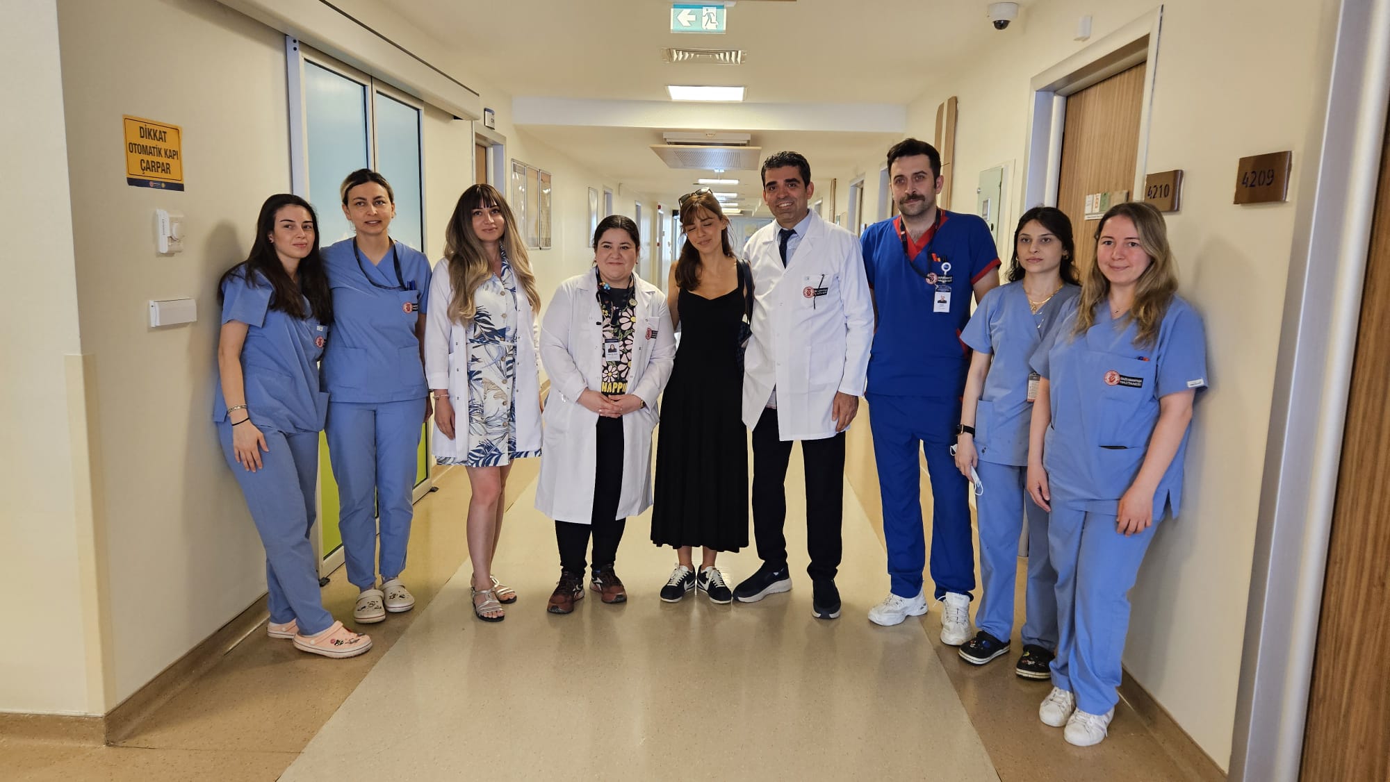 Aslıhan Malbora’dan çocuklara erken bayram