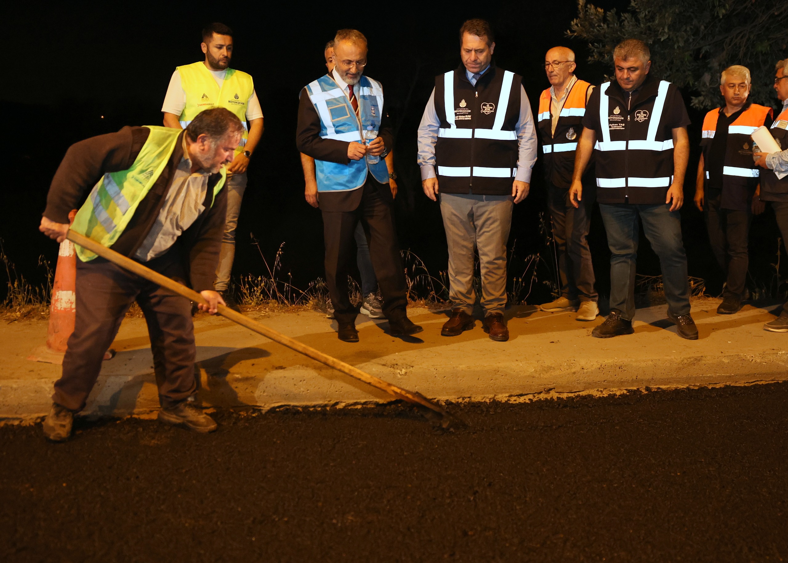 İBB koordinasyonunda asfaltlama çalışmaları aralıksız sürüyor