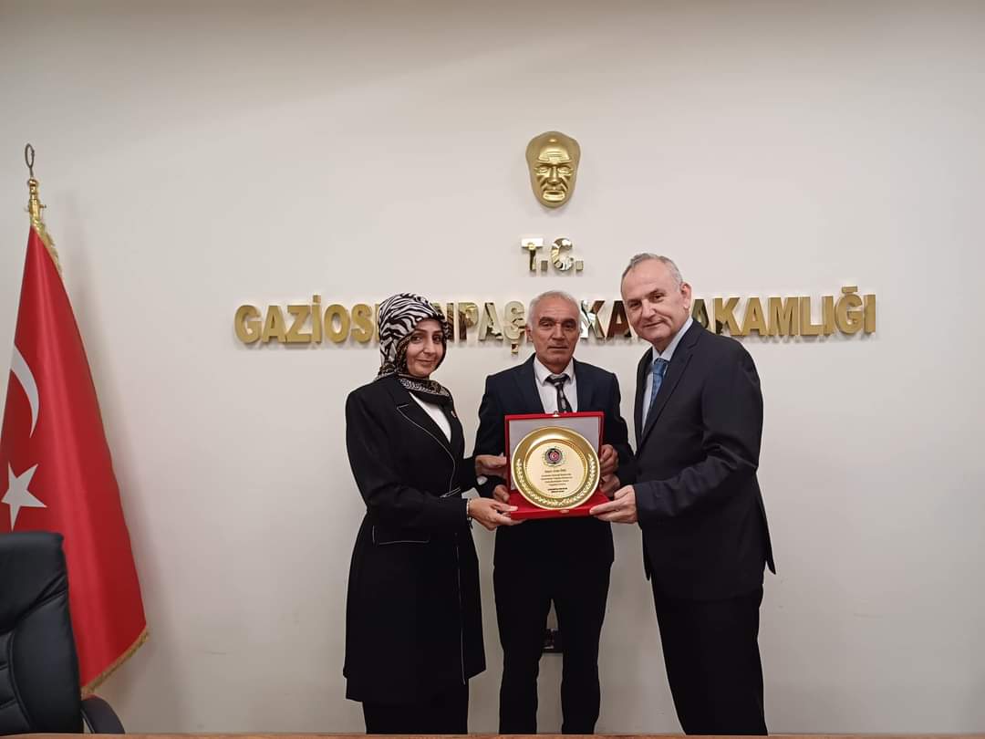 Gaziosmanpaşa Muhtarlar Derneği Başkanı Fatma Ertürk’ oldu.