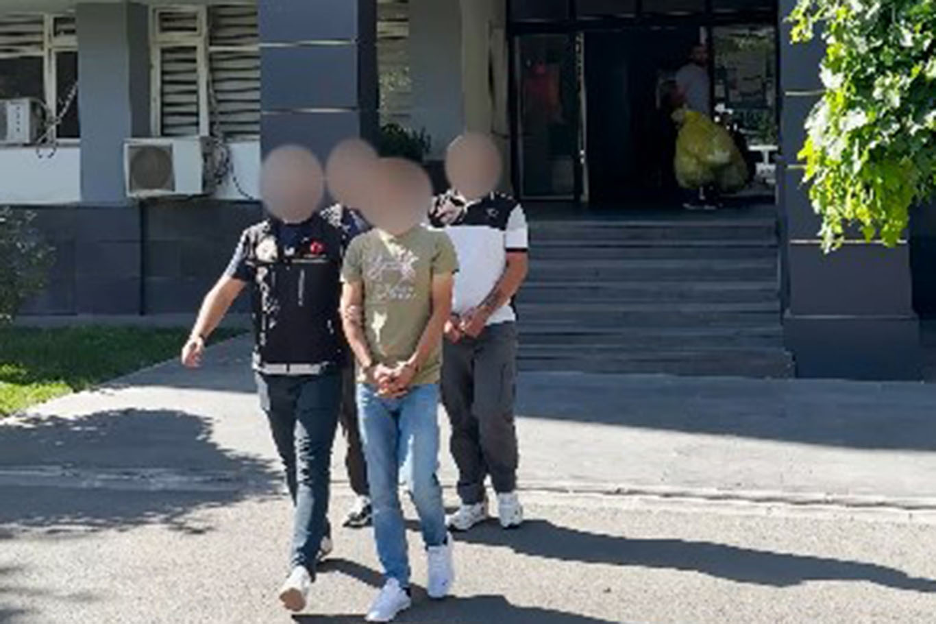 Yolcu otobüsünde uyuşturucu ele geçirildi