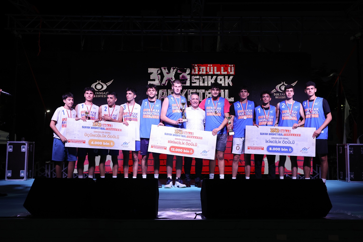 Sultangazi’de 4. Geleneksel 3×3 Sokak Basketbolu Turnuvası Heyecanı Doyasıya Yaşandı