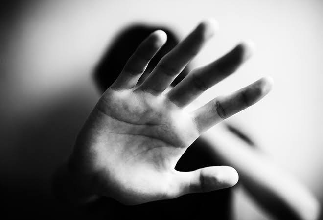 5 yaşındaki kızı taciz ettiği iddia edilen komşu için mahkemeden isyan ettiren karar