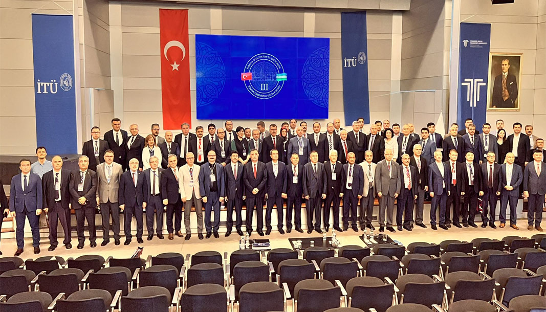 MAKÜ, Türkiye-Özbekistan eğitim forumu'na katıldı!