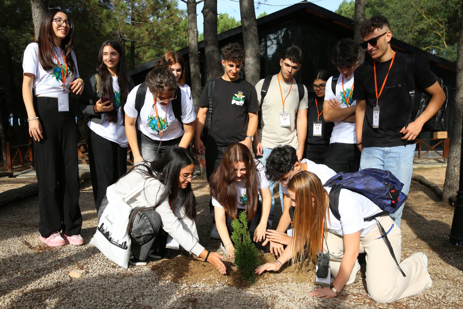 Eyüpsultan Belediyesi Gençlik Kampı İtalyan öğrencileri misafir etti