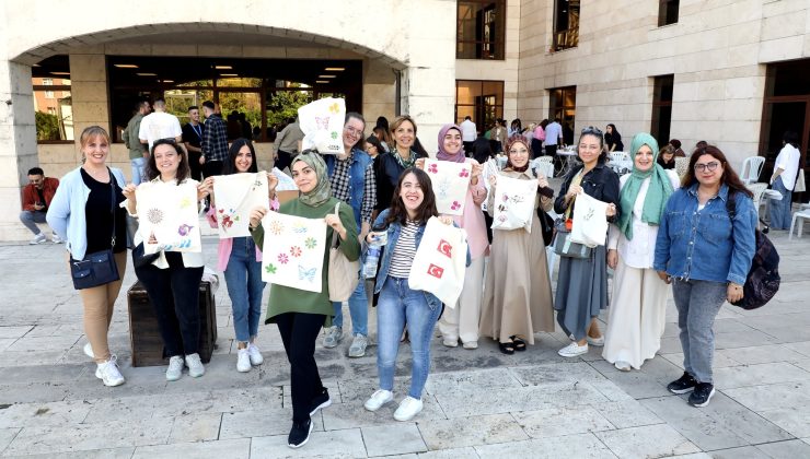 Dünya Kız Çocukları Günü’nde Eyüpsultan’da rengarenk atölye