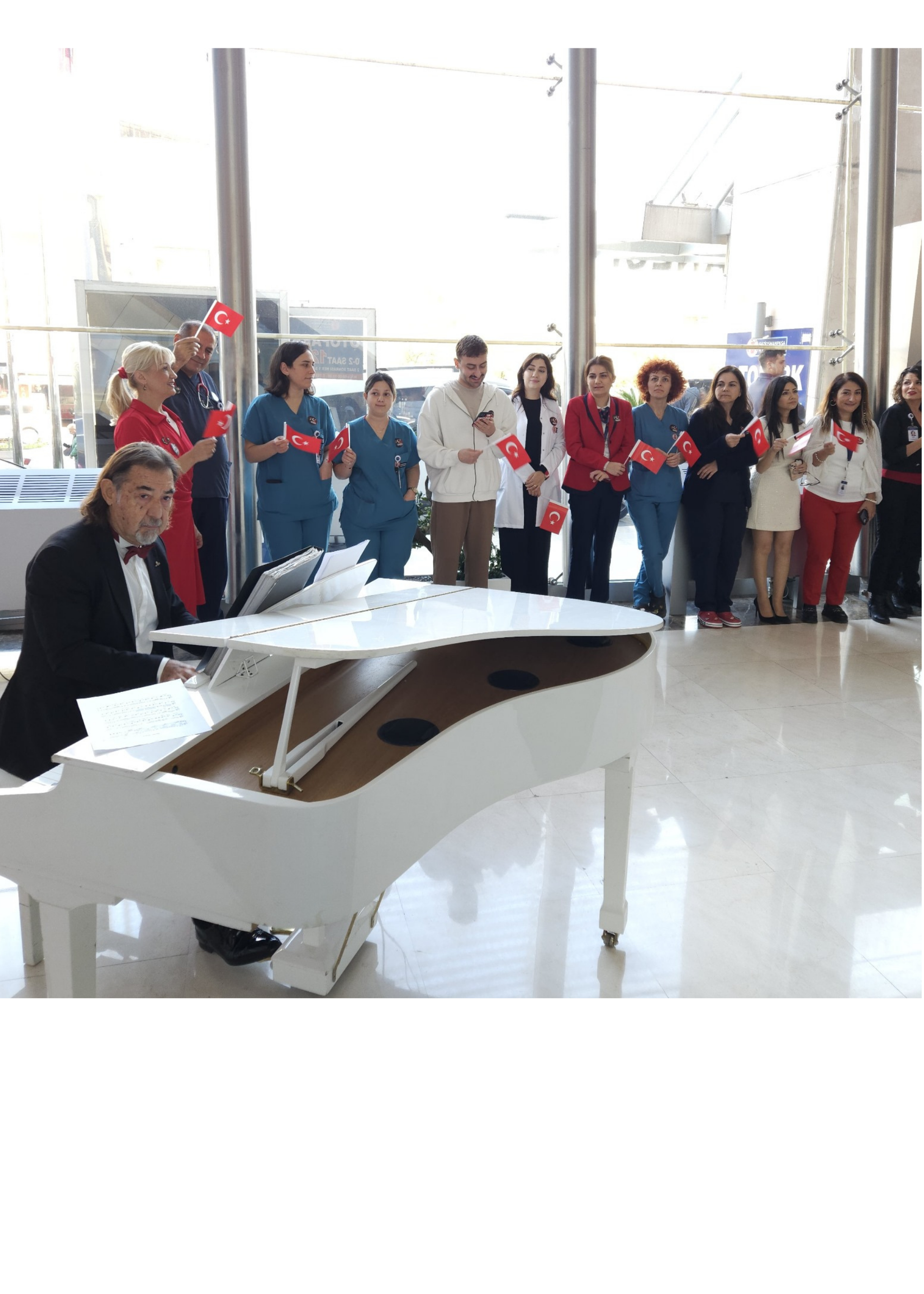 Türkiye Cumhuriyeti’nin 101. yılı Hastanede  kutlandı