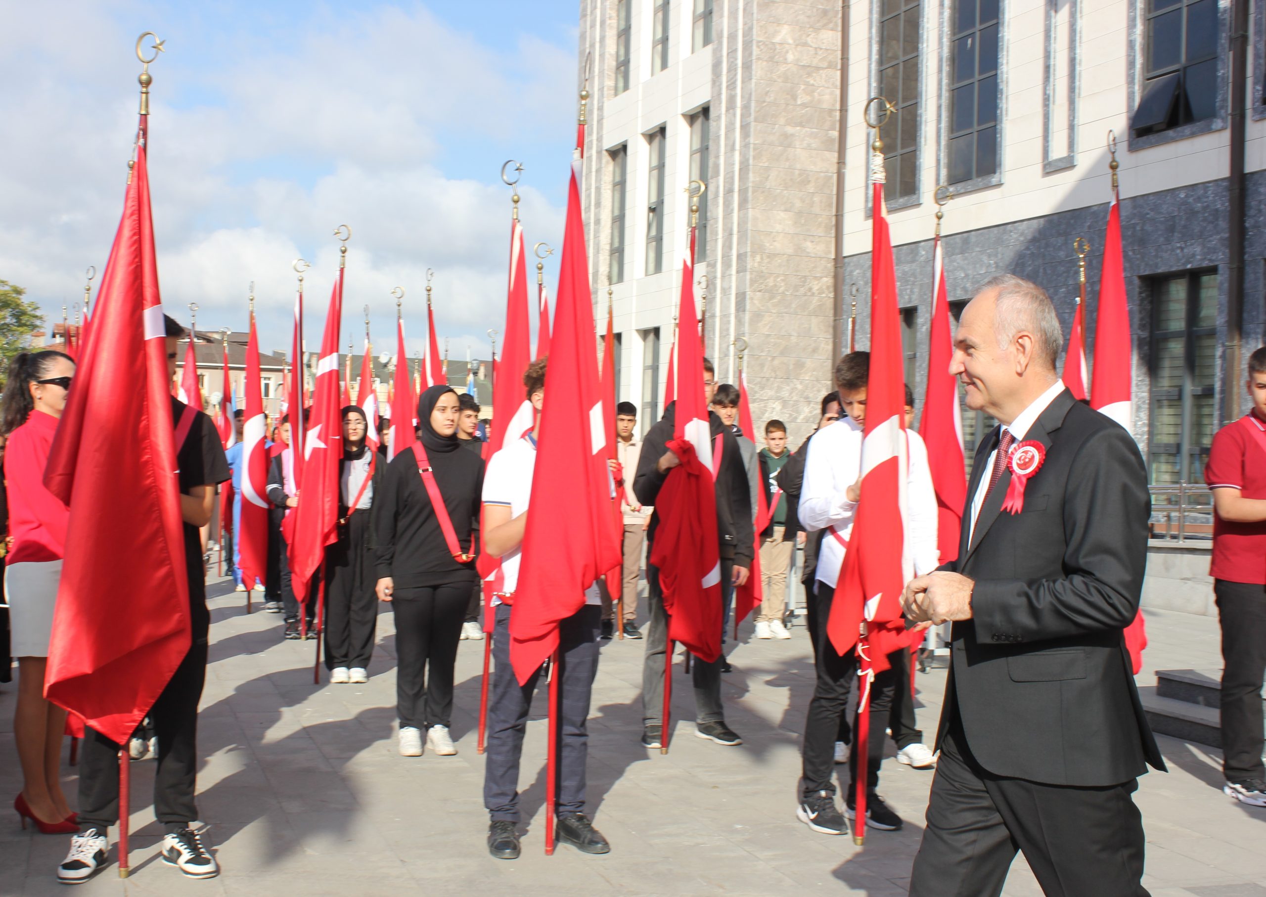 GAZİOSMANPAŞA KAYMAKALIĞI CUMHURİYET BAYRAMINI COŞKUYLA KUTLADI