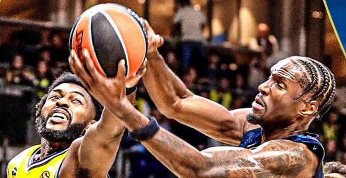  Fenerbahçe Beko, THY EuroLeague'de ALBA Berlin'i deplasmanda devirdi: Dördüncü maçta üçüncü galibiyet