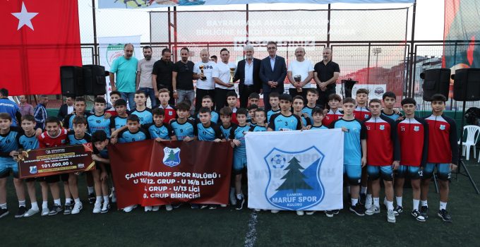 Bayrampaşa Belediyesi’nden spor kulüplerine büyük destek