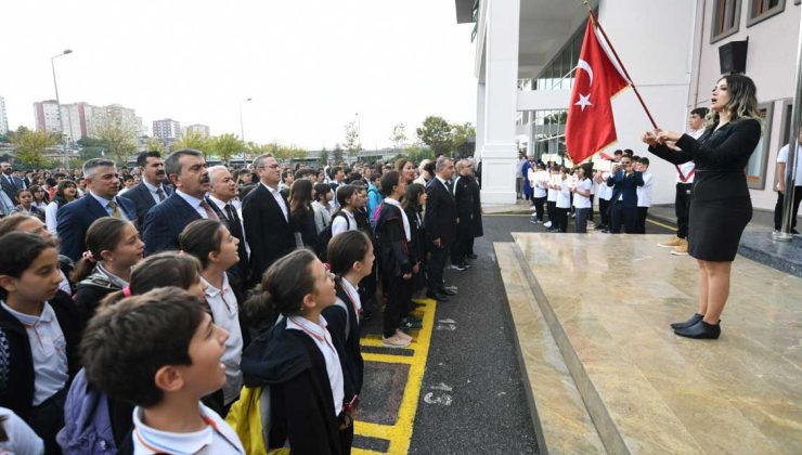 Milli Eğitim Bakanlığı, tüm şehirlere ders saatleri hakkında genelge gönderdi