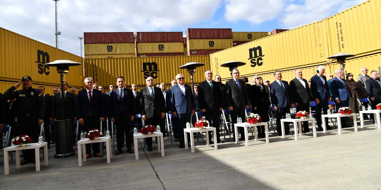 Türkiye'de ilk çevreci dönüşüm Asyaport Limanı'nda: Yüksek gerilimle gemi elektrik besleme tesisi açıldı