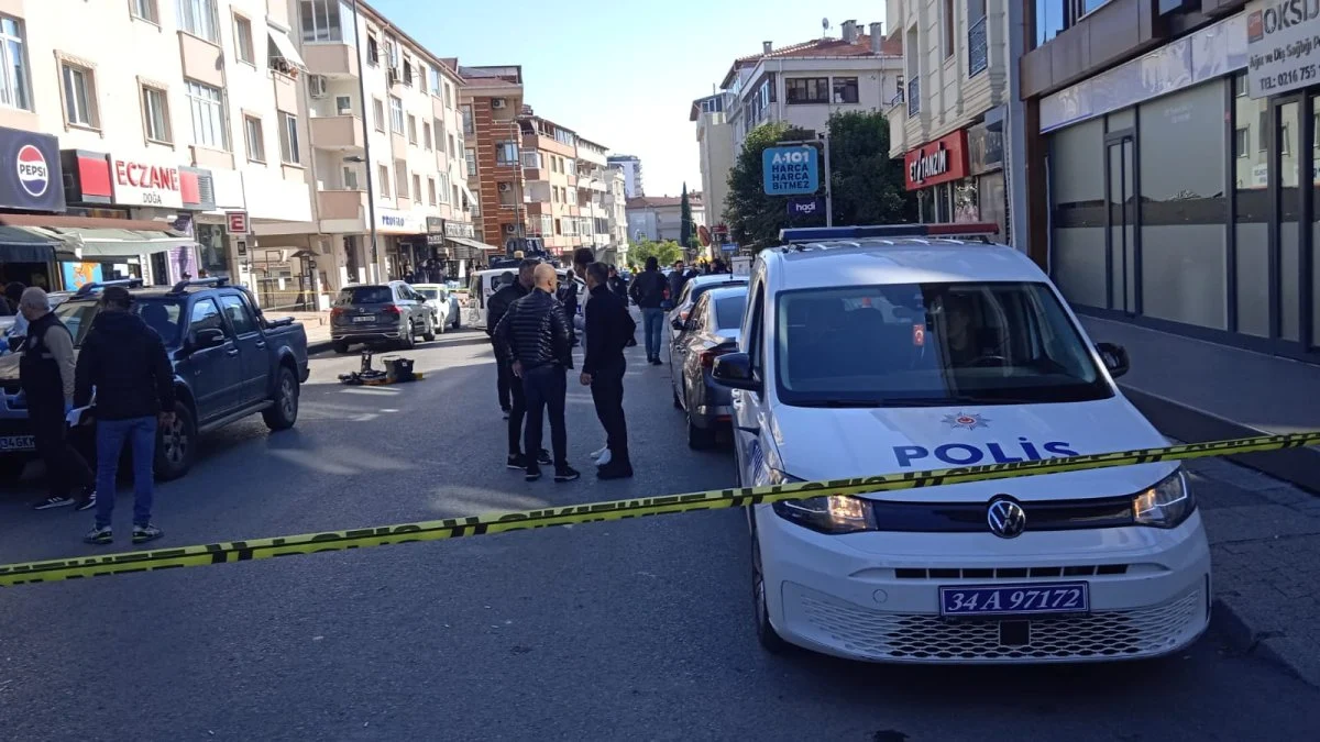Üsküdar'da Polis ekiplerine çekiçli saldırı: 3 yaralı