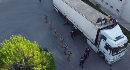 Yerlikaya: Göçmen kaçakçılarına karşı mücadelemiz sürüyor