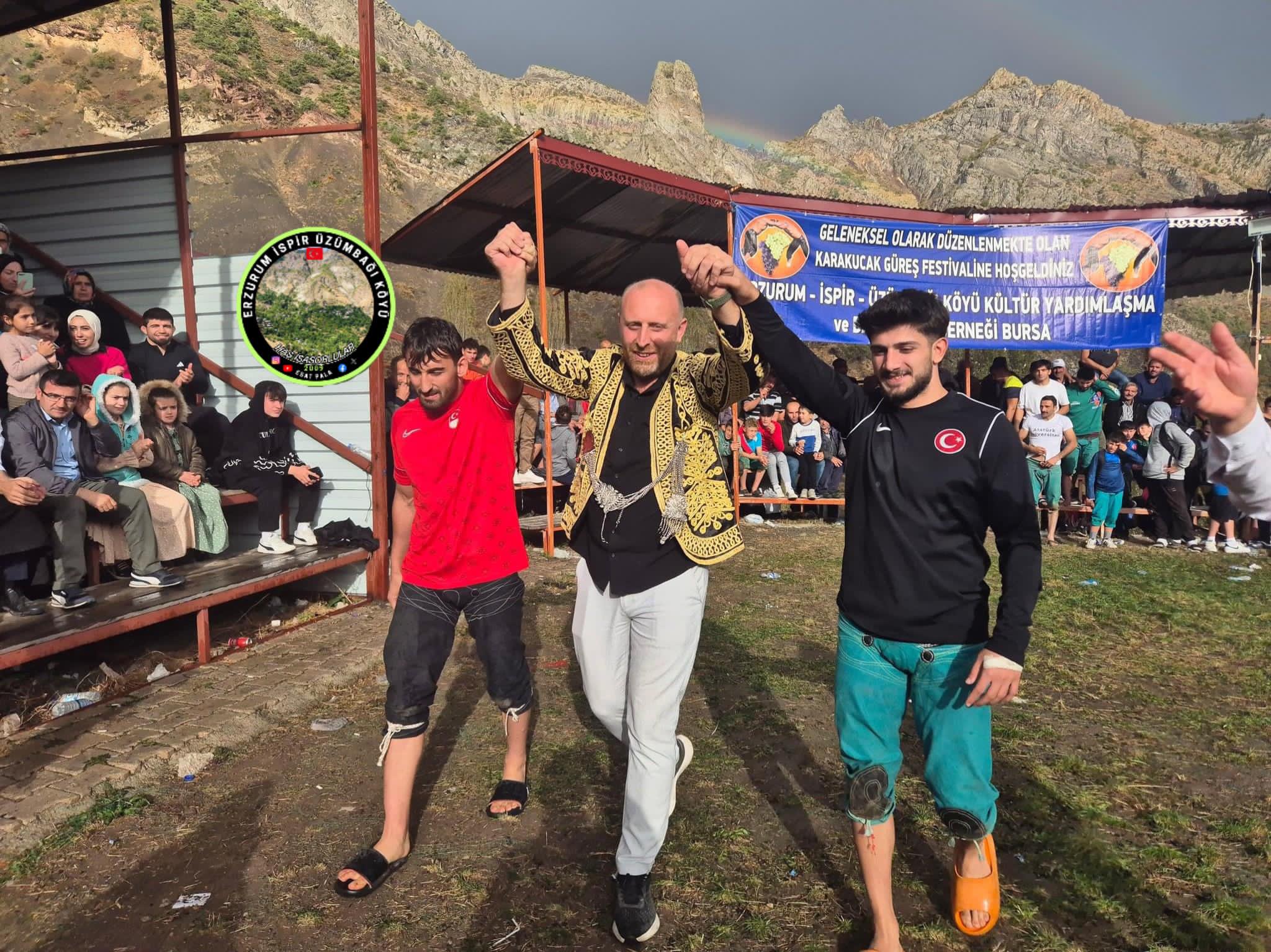 Erzurum Üzümbağı güreşleri yapıldı.