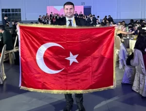 Dünya birincisi oldu: TUSAŞ şehitlerine adadı