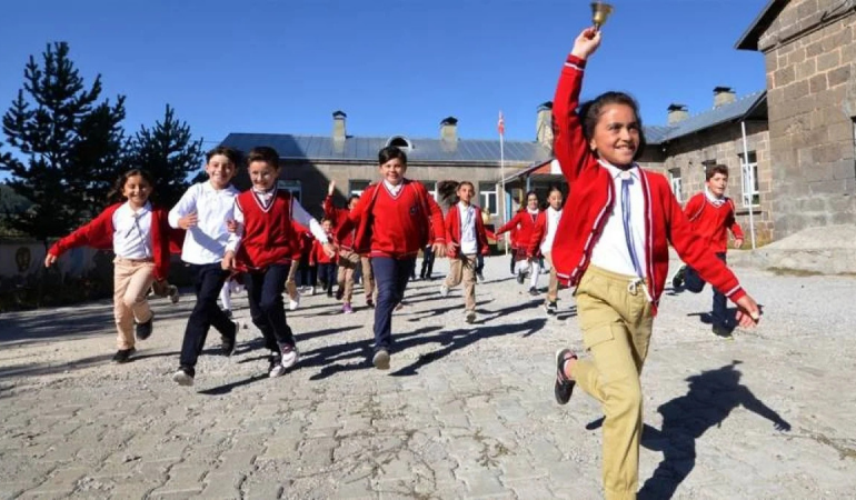 Milli Eğitim Bakanlığı'ndan 9 günlük ara tatil duyurusu