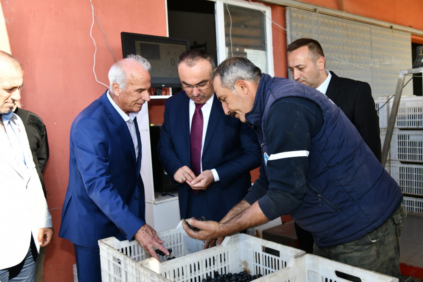 Vali Soytürk sorunları dinledi