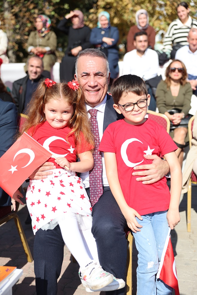 Başkan Dursun’dan 23 Nisan Ulusal Egemenlik ve Çocuk Bayramı Mesajı