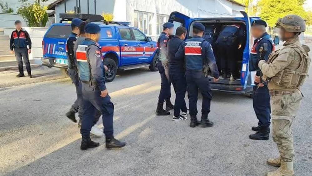 Tefecilik İddiasıyla Gözaltına Alındılar