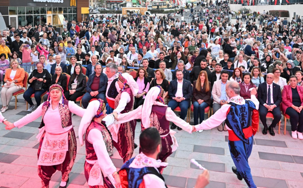 GAZİOSMANPAŞA’DA HIDIRELLEZ COŞKUSU