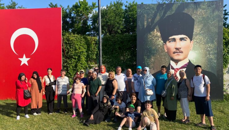 Sakarya’dan 40 engelli birey Anıtkabir’i ziyaret etti