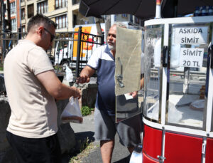 Eyüpsultan Belediyesi’nden kadın girişimcilere destek: Yıldız Teyze kendi simit tezgâhının başında