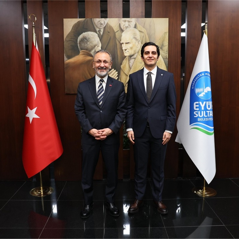 BELEDİYE BAŞKANINA İÇERDEN KUMPAS!!! KİMLER BU İŞİN İÇİNDE ?