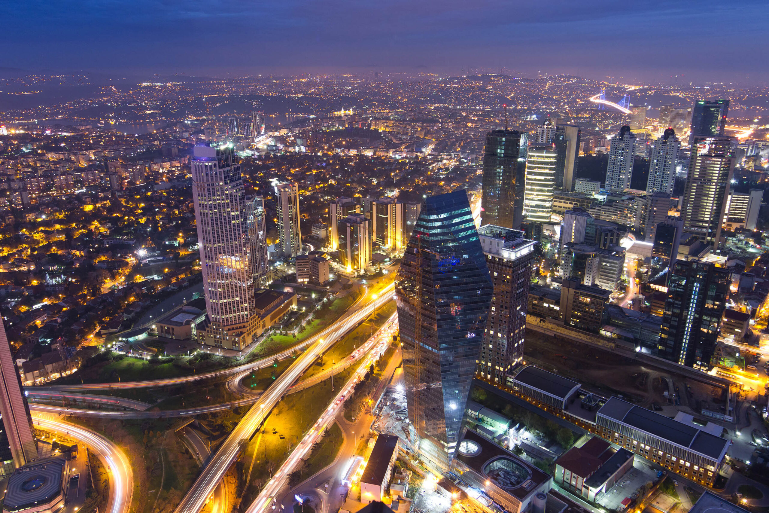 İSTANBUL TİCARİ GAYRİMENKUL SEKTÖRÜNDE NELER OLUYOR?