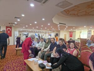 GAZİOSMANPAŞA BELEDİYESİ’NDEN ANLAMLI PANEL: “EMZİRME – İLK VE EN DEĞERLİ HEDİYE”