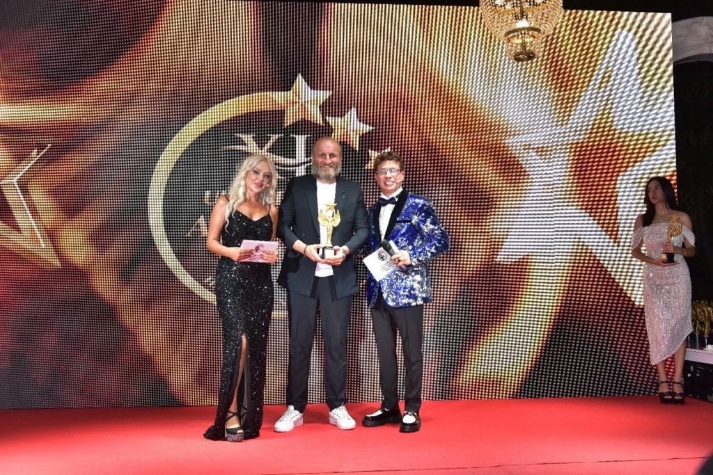 ULUSLARARASI ALTIN YILDIZ ÖDÜLLERİ SAHİPLERİNİ BULDU