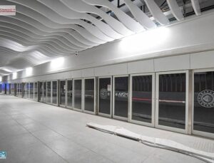 Gayrettepe Havalimanı Metrosu’nda Klima Sorunu,Yolcular ter banyosu yapıyor.