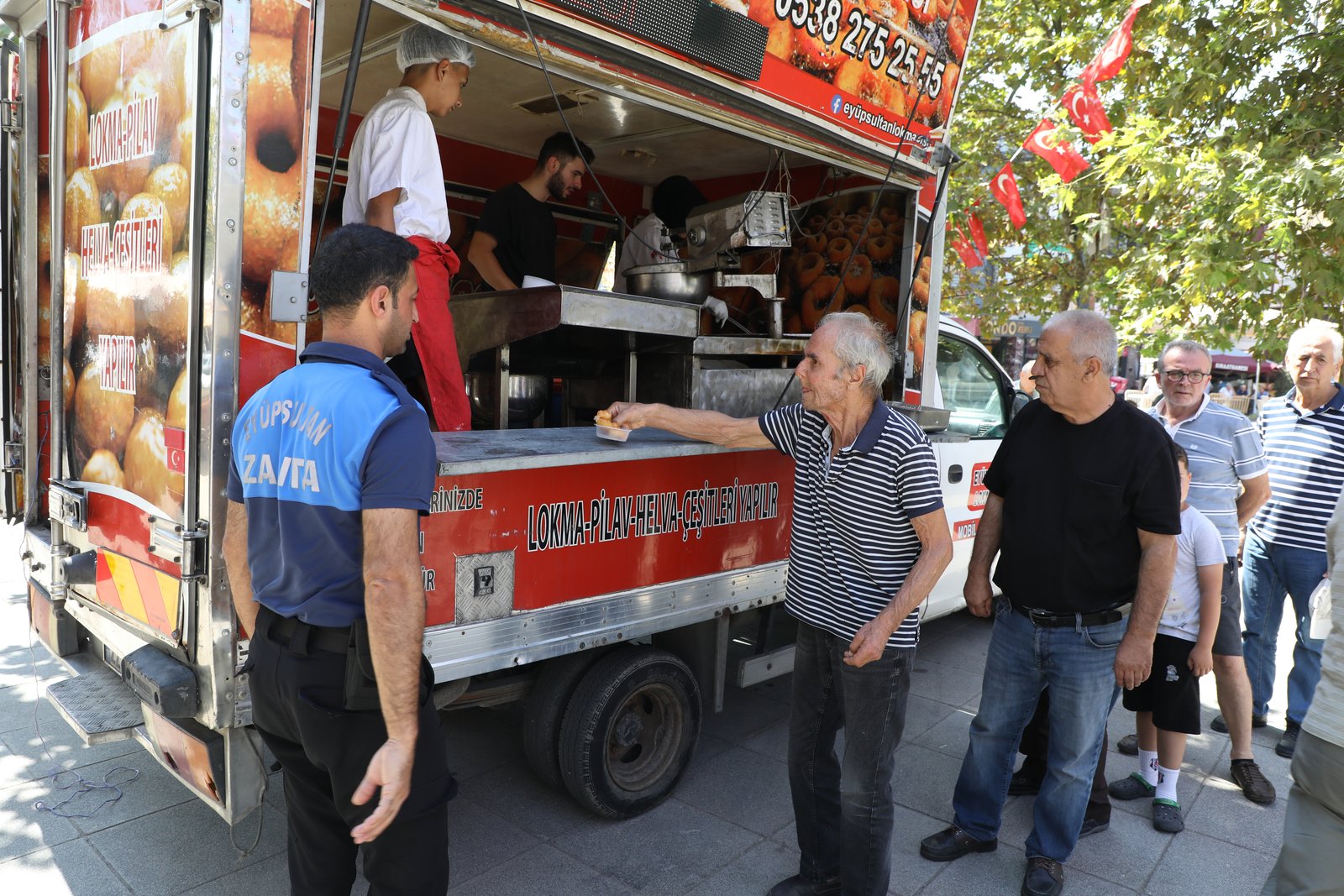 Eyüpsultan’da Mevlid Kandili