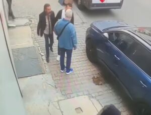 Gaziosmanpaşa’da Şaşırtan Olay: Aracın Üzerine İdrar Yaptı, Kavga Çıktı