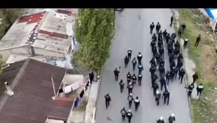 Sultangazi’de “Adana Mahallesi” Operasyonu: Kaçak Yapılar Yıkıldı