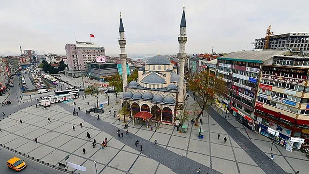 AKP’li Başkanvekili Gaziosmanpaşa’da okul ve camileri elden çıkarıyor.