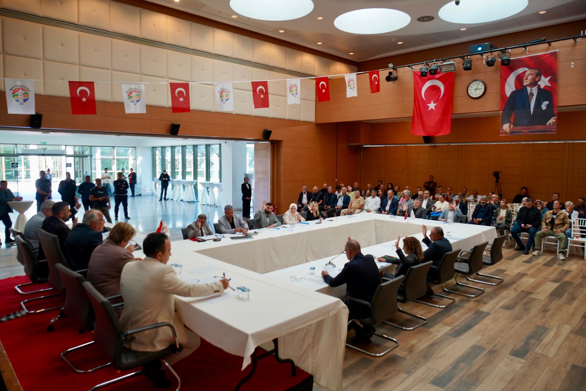 Şile Belediye Meclisi Ekim Ayı İlk Oturumunda Borçlar ve Şile Bezi Festivali Tartışıldı