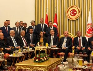 Yeniden Refah Partisi Yeni Yol’a Katılıyor mu? Kulislerde Yoğun Trafik