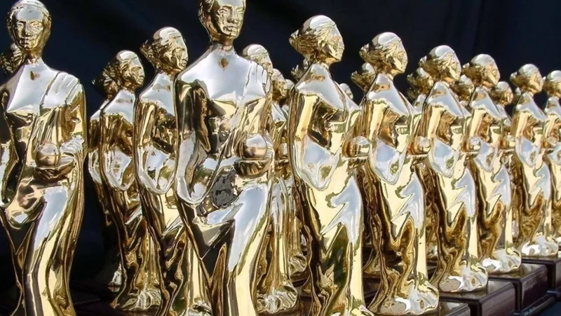 62’nci Altın Portakal Film Festivali: Yıldızlar Parladı, Duygular Taştı!